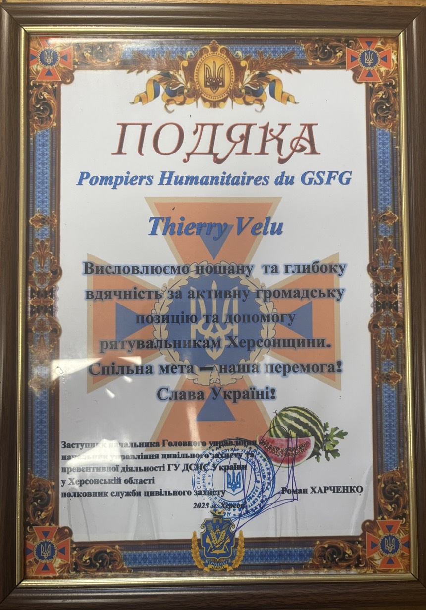 Diplôme officiel remis par les autorités ukrainiennes à Thierry Velu pour l’engagement auprès des secouristes de Kherson